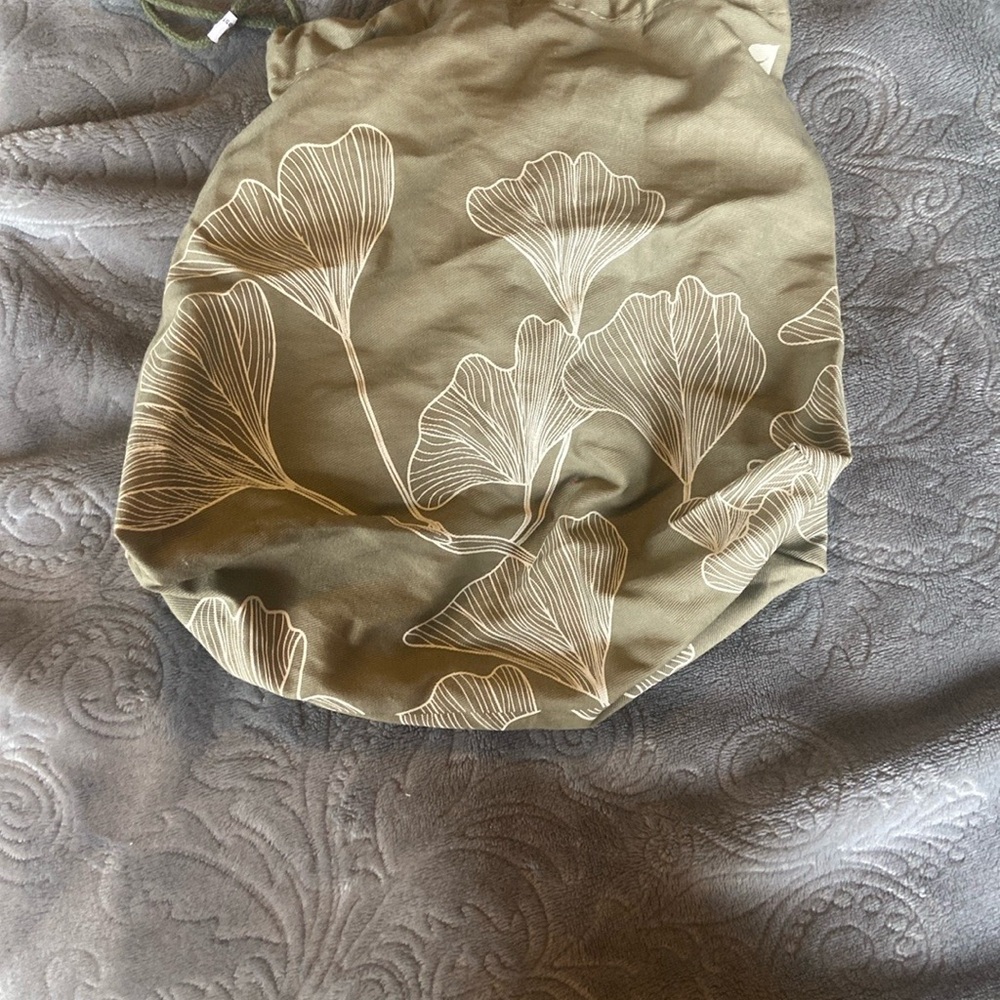 Shaklee Olive Green Drawstring Bag with Leaf Print